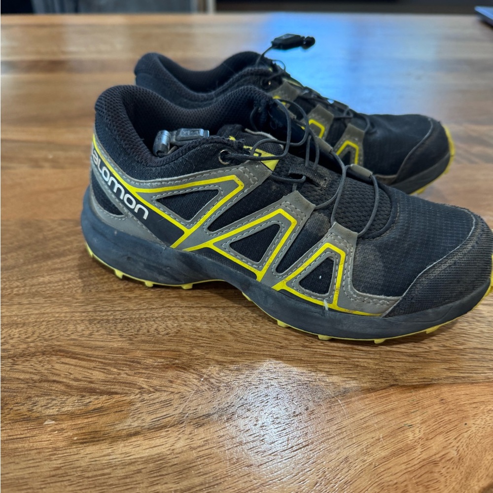 Salomon Kids Trail Running Shoes Size 1